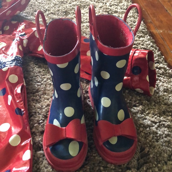 Disney - Picture 2 of 8